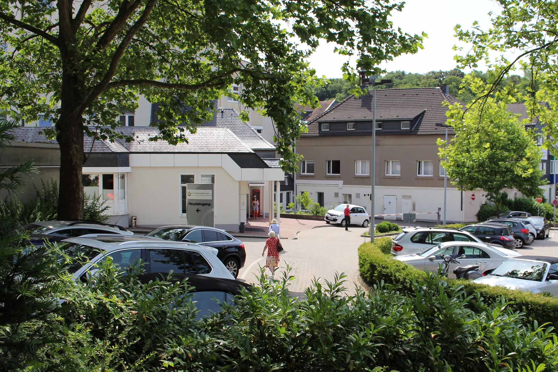 Ruhrbischof Overbeck zu Besuch im St. Josef Krankenhaus Werden - Titelbild