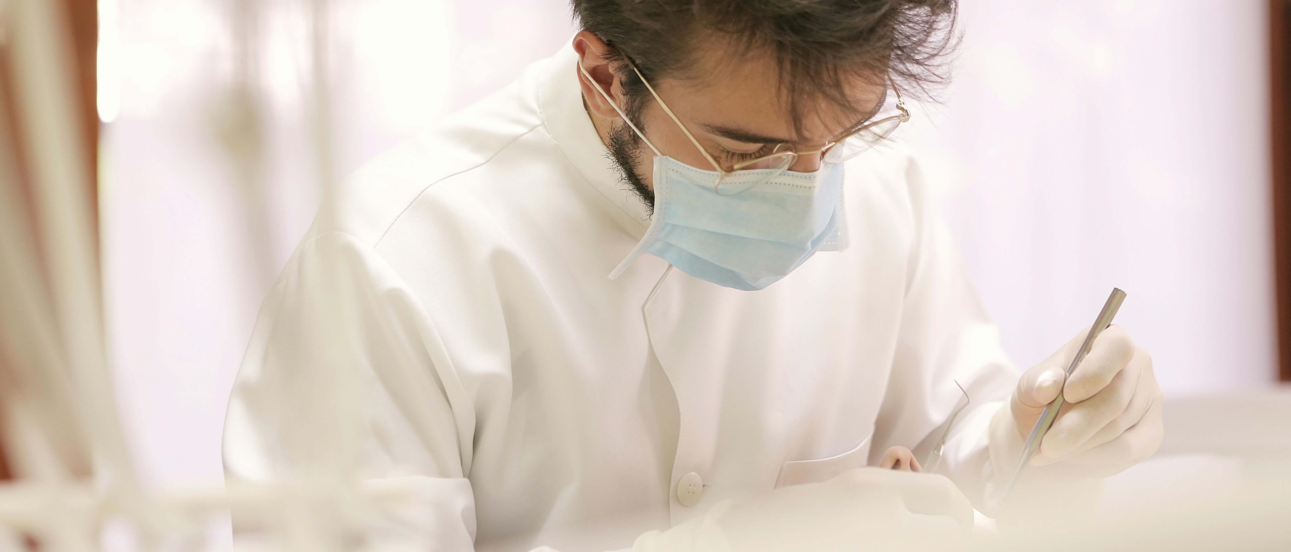 Mund-, Kiefer- und Gesichtschirurgie - Titelbild